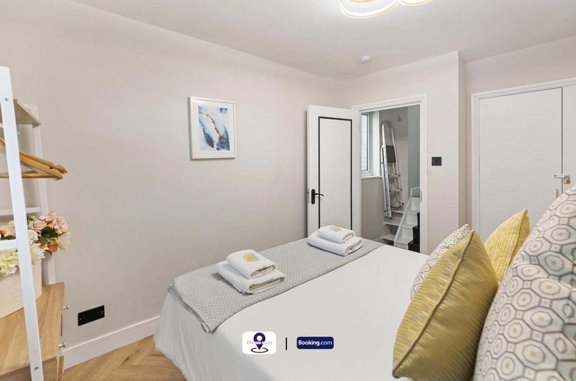 Last-minute Escapes ! Limited Time L Exclusive On 2 Bedroom, High Spec Luxury Flat By Finesse Short Lets & Serviced With Free Wifi Apartment